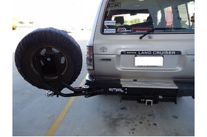 OUTBACK ACCESSORIES' SINGLE WHEEL CARRIER TO SUIT  LAND CRUISER 80