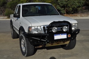 XROX COMP BULL BAR TO SUIT FORD COURIER 99 -12/2006 & Mazda Bravo 4WD 99-12/2006