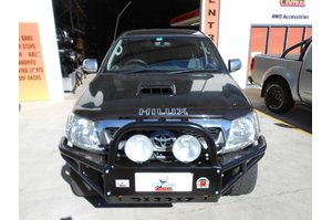 XROX COMP BULL BAR TO SUIT TOYOTA HILUX VIGO 4WD (03/2005-08/2011)