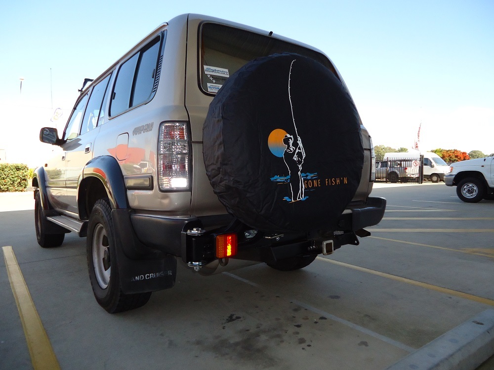 OUTBACK ACCESSORIES' SINGLE WHEEL CARRIER TO SUIT  LAND CRUISER 80