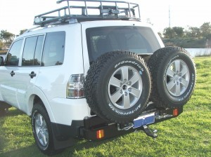 OUTBACK ACCESSORIES' DUAL WHEEL CARRIER TO SUIT MITSUBISHI PAJERO GLX & VR-X NS-NX