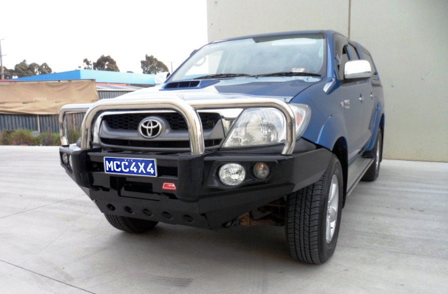 MCC FALCON STAINLESS 3 LOOP BAR TO SUIT TOYOTA HILUX VIGO CHAMP MK7 2005-2011