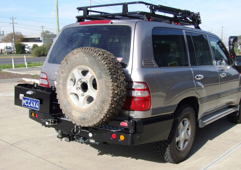 MCC WHEEL CARRIER AND DUAL JERRY CAN - TOYOTA LANDCRUISER 100S/105S (IFS, LIVE AXLE) 1998-2007