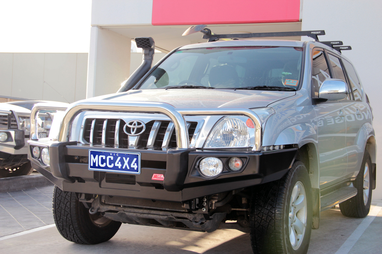 MCC FALCON STAINLESS TRIPLE LOOP BAR W/UBP TO SUIT TOYOTA LANDCRUISER PRADO 120 SERIES 2003-2009