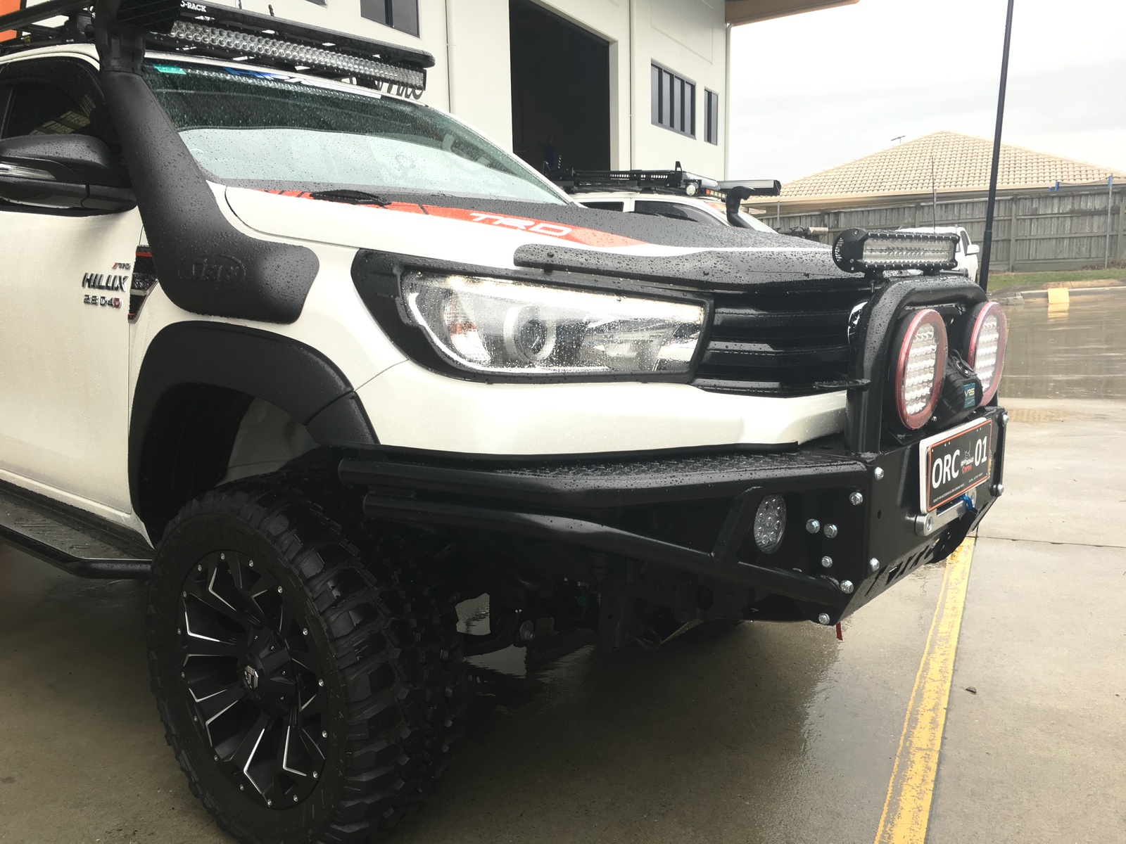 XROX BULL BAR TO SUIT TOYOTA HILUX REVO 07/2015 ON