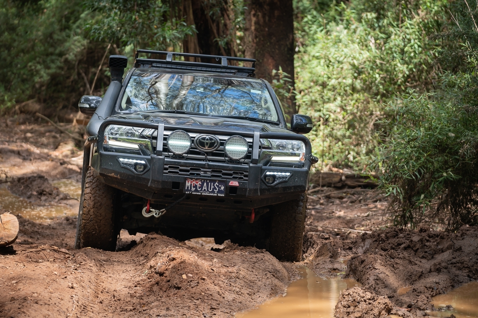 MCC PHEONIX A-FRAME BULL BAR TO SUIT TOYOTA LANDCRUISER 200 SERIES 2016 ON