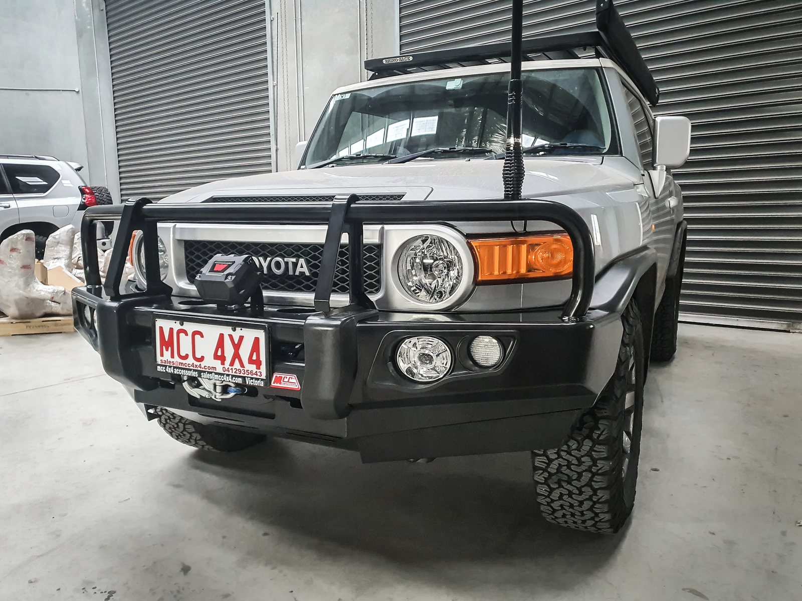MCC FALCON A-FRAME BULLBAR W/UBP TO SUIT TOYOTA FJ CRUISER 2011-PRESENT