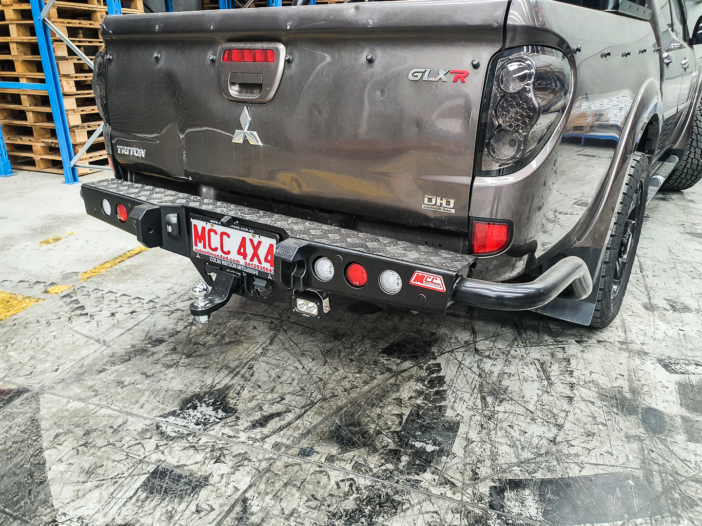 MCC JACK BAR W/ STEP PLATE AND LIGHTS TO SUIT MITSUBSHI TRITON MN 2010-2015