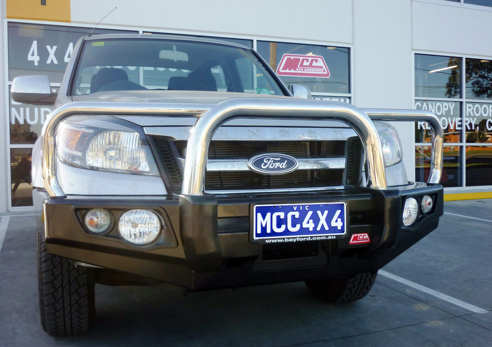 MCC 'FALCON STAINLESS 3 LOOP' BULL BAR - FORD RANGER PK 04/2009 - 03/2011