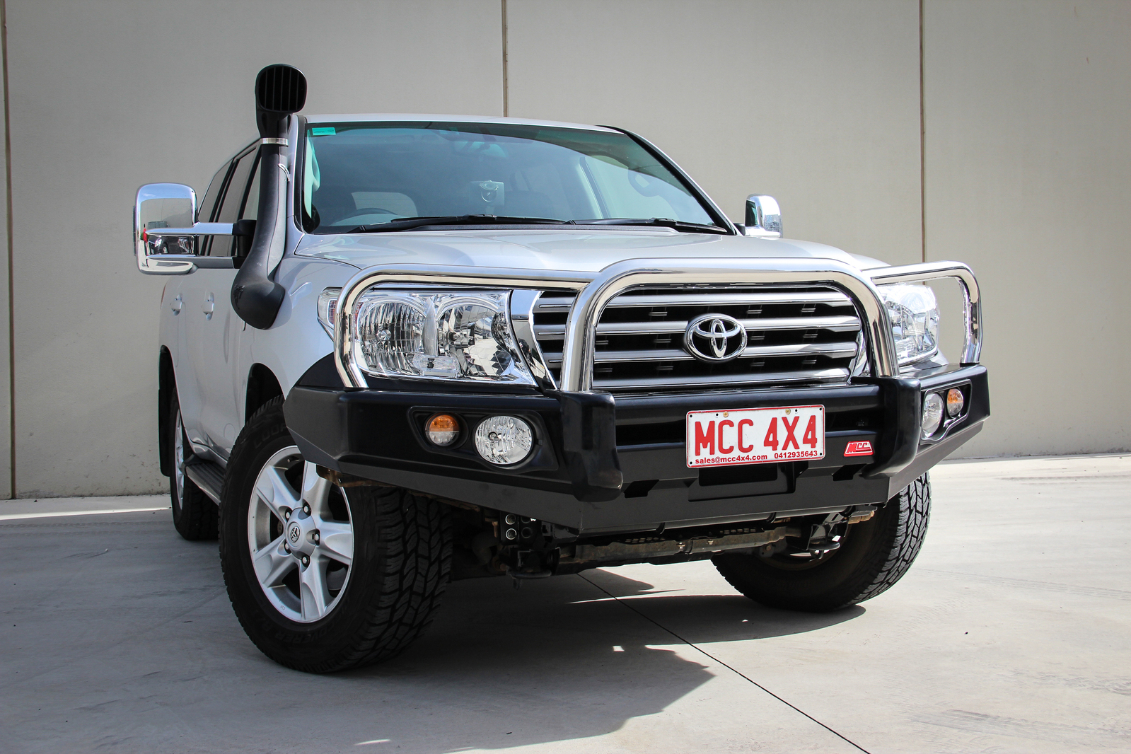 MCC FALCON STAINLESS TRIPLE/SINGLE LOOP BARS TO SUIT TOYOTA LAND CRUISER 200 SERIES 2007-2015
