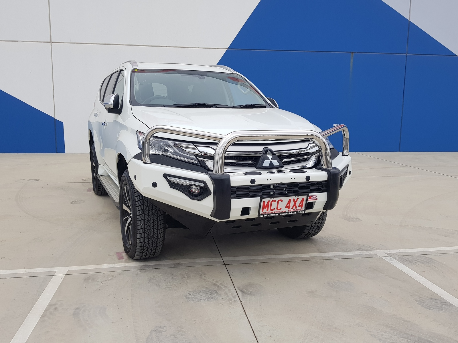 MCC PHOENIX STAINLESS TRIPLE LOOP W/ FOG & PLATES TO SUIT MITSUBISHI PAJERO SPORT 12/2015-2020