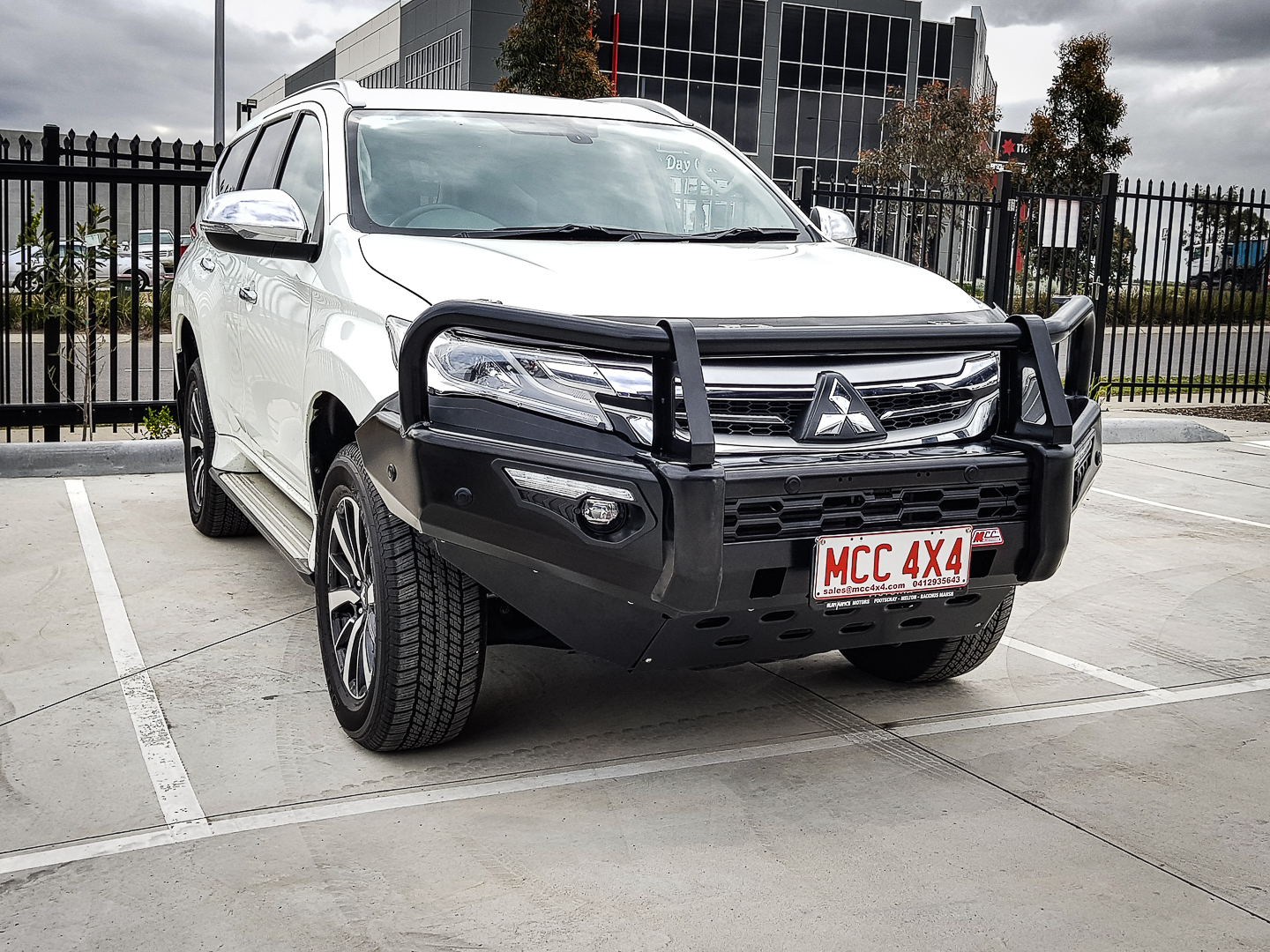 MCC PHOENIX A-FRAME W/ FOGS AND PLATES TO SUIT MITSUBISHI PAJERO SPORT 12/2015-PRESENT