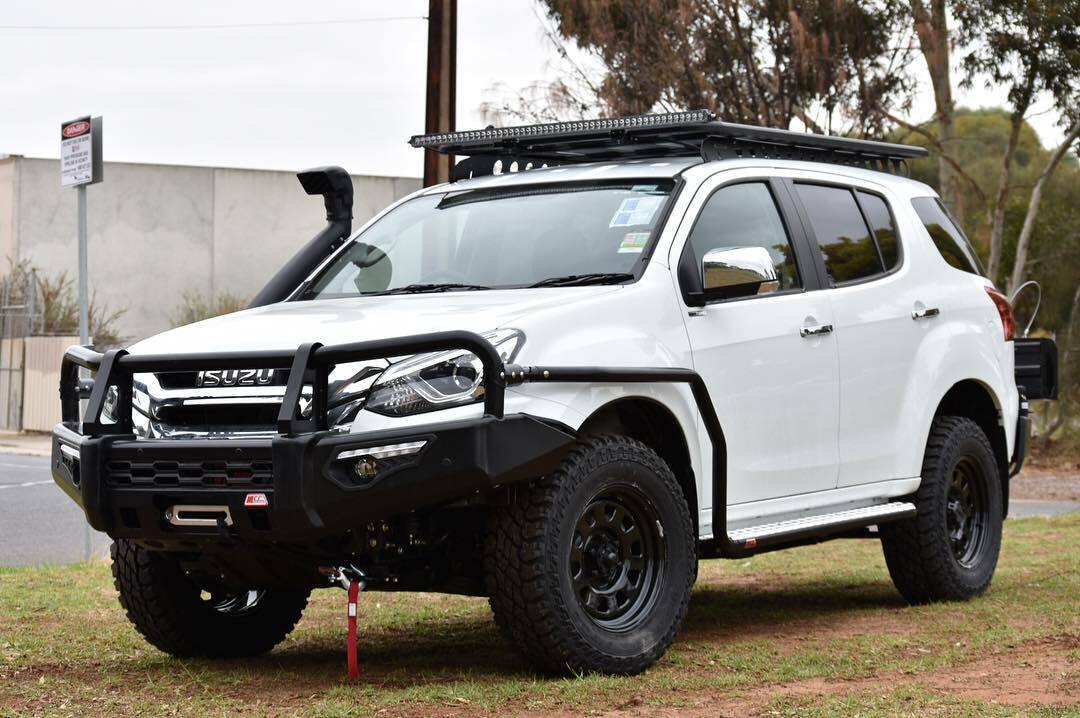 MCC PHOENIX A-FRAME W/FOGS - ISUZU DMAX / MUX 2017 - 2020