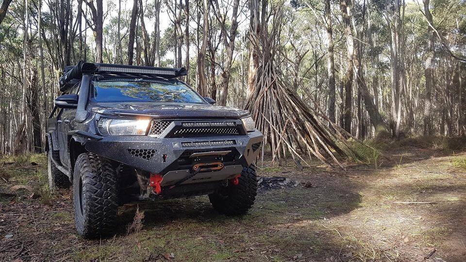 Offroad Animal Predator Bull Bar To Suit Toyota Hilux N80 (2015-2020)