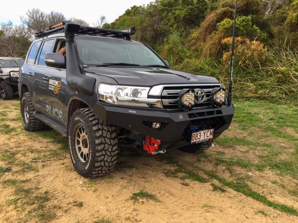 Offroad Animal Predator Bull Bar To Suit Toyota Land Cruiser 200 Series (2015-2021)