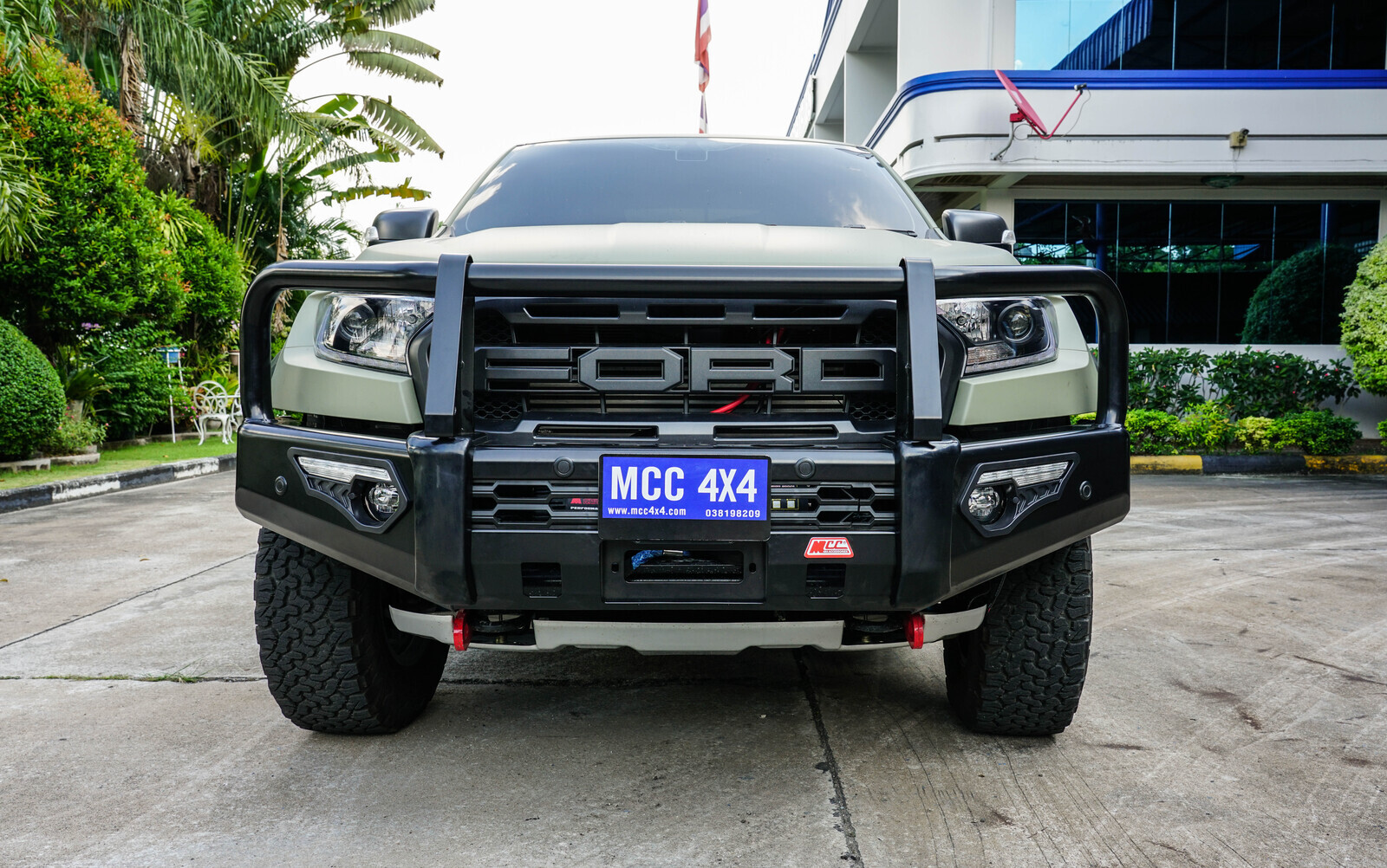MCC PHEONIX A-FRAME BAR W FOG LIGHT KIT & UNDER BAR PROTECTION PLATE FOR FORD RAPTOR 07/18 ON