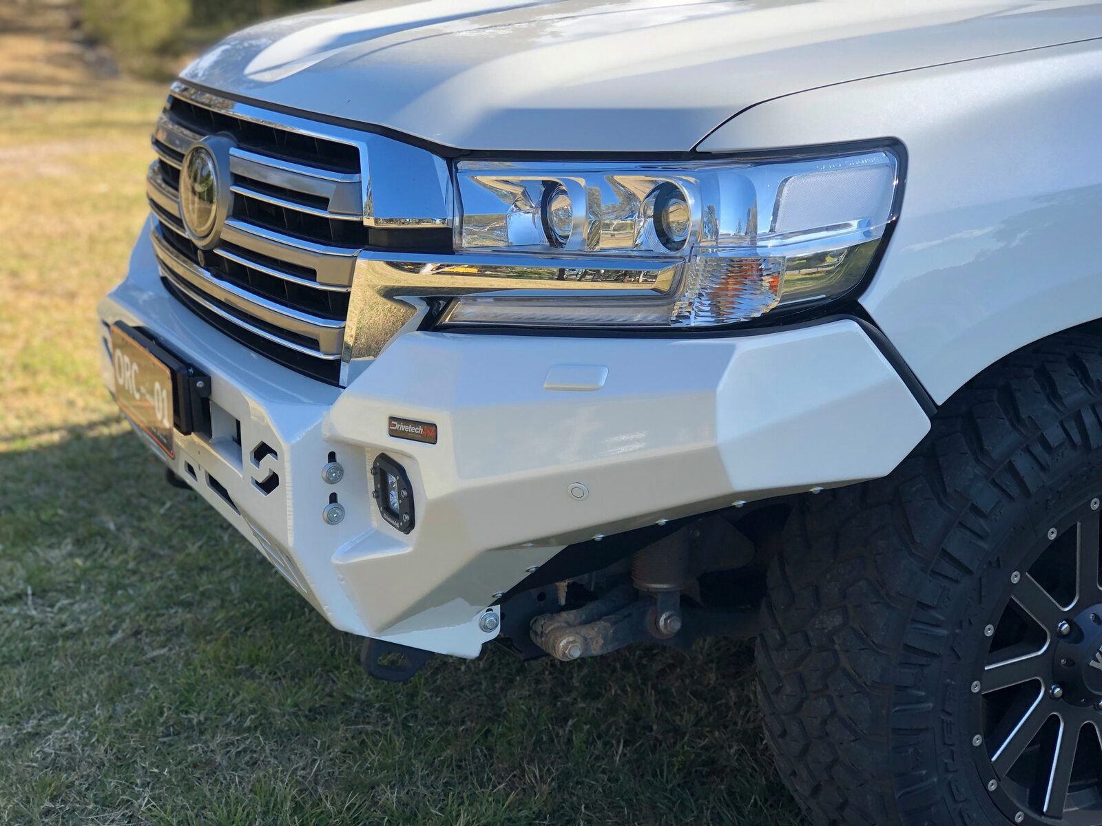 RIVAL ALLOY FRONT BUMPER TO SUIT TOYOTA LAND CRUISER 200 SERIES (2015-2021)