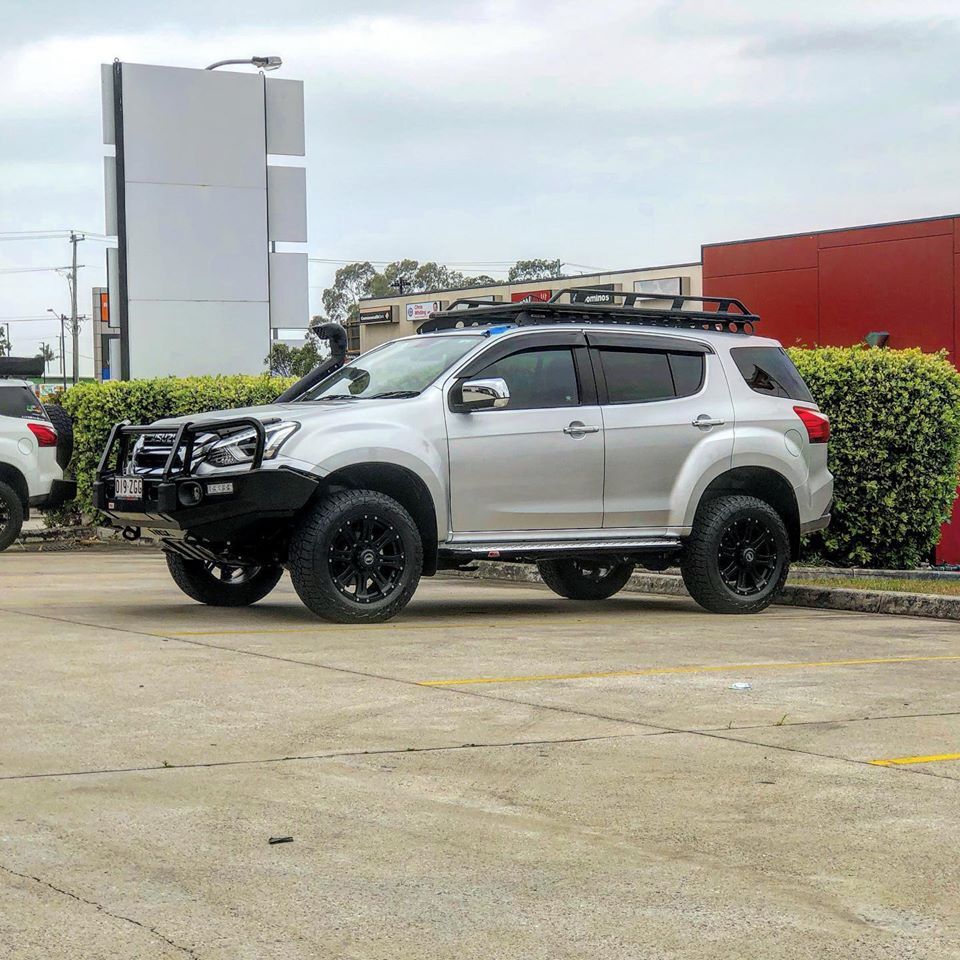 MAX 4X4 GEN II BULL BAR TO SUIT ISUZU MU-X (03/2017-05/2021)