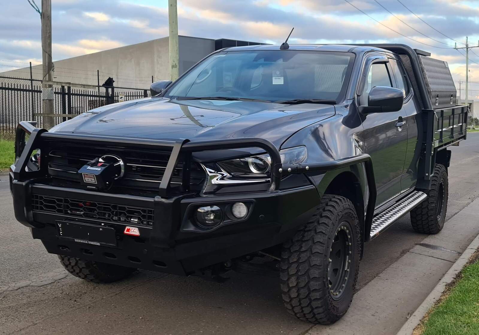 MCC SIDE STEP, RAIL & SWIVEL BLACK - MAZDA BT50 2021 ON