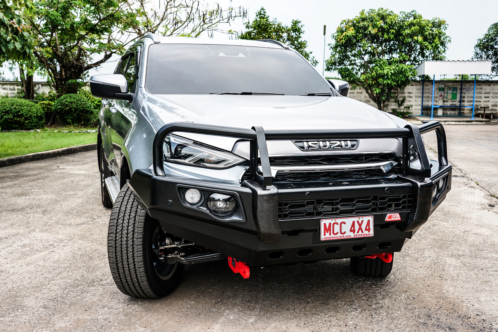 MCC FALCON A-FRAME BAR W/UBP & FOGS - ISUZU MUX 2021 ON
