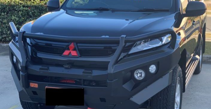 PIAK ELITE POST BAR W/BLACK TOW POINTS & BLACK UBP TO SUIT MITSUBISHI TRITON MR (2018-ON)