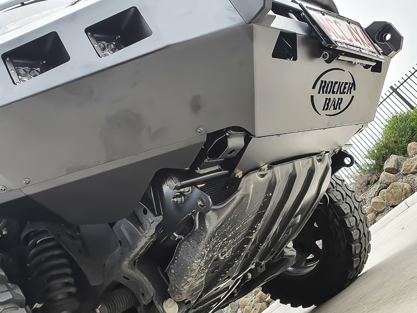 MCC ROCKER NO LOOP BULL BAR - RANGER & EVEREST 09/2019 - ON