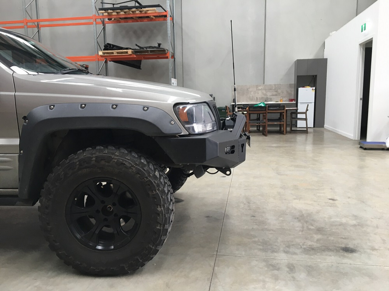 Offroad Animal Predator Bull Bar To Suit Jeep Grand Cherokee WJ/WG (1999-2004)