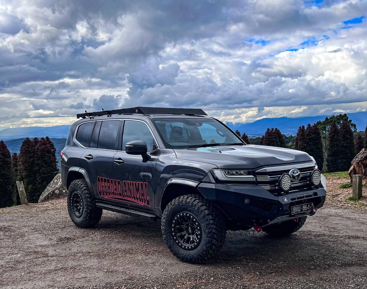 Offroad Animal Predator Bull Bar To Suit Toyota Land Cruiser 300 Series (2021-On)