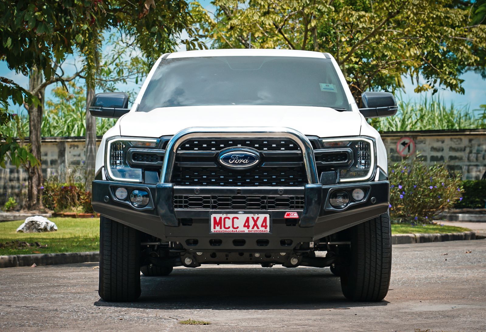 MCC FALCON BULL BAR WITH OPTIONAL LOOPS TO SUIT FORD RANGER 2022-0N