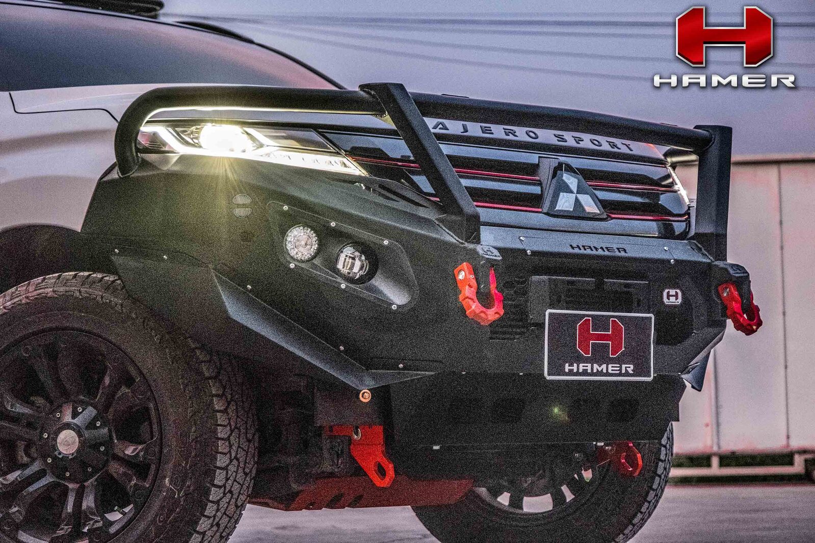 HAMER KING SERIES PLUS 3 LOOP BULL BAR TO SUIT MITSUBISHI PAJERO SPORT QF (2020-ON)