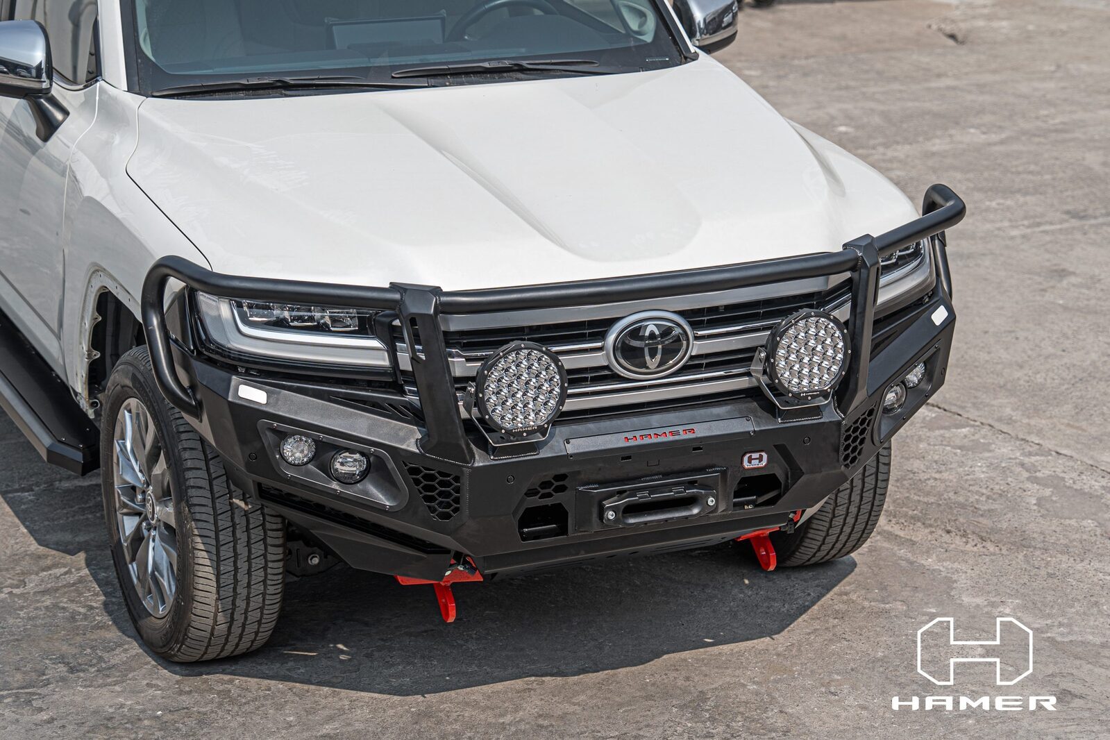 HAMER KING SERIES PLUS 3 LOOP BULL BAR TO SUIT TOYOTA LAND CRUISER 300 SERIES (2021-ON)