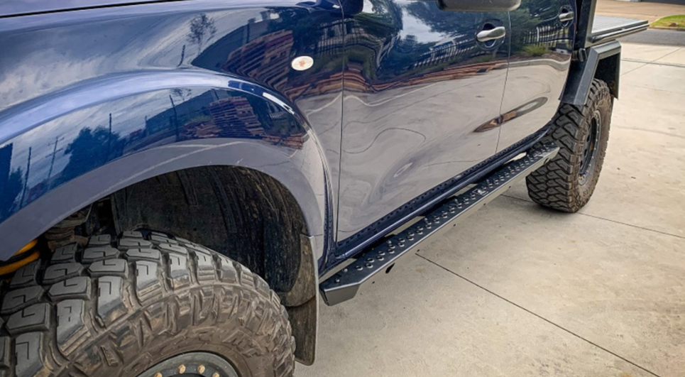 OFFROAD ANIMAL Rock Sliders To Suit Nissan Navara NP300 (Dual Cab Only) (2015-2021)