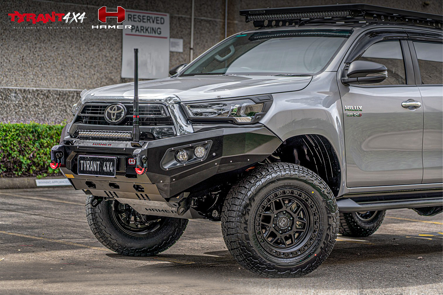 HAMER KING SERIES BULL BAR TO SUIT TOYOTA HILUX REVO W/O FENDERS (2020-ON)