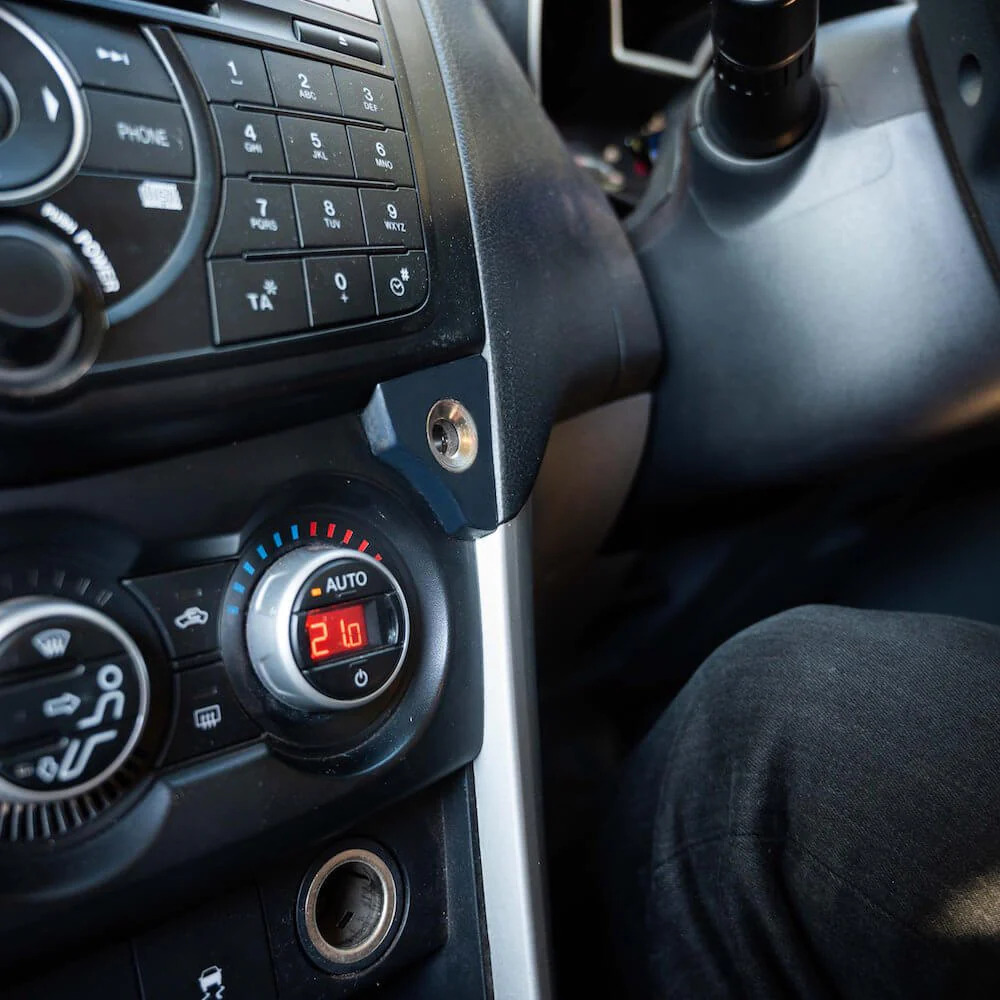 DINKUM AUSTRALIA Magnetic UHF Mount (RH) To Suit Mazda BT-50 (2012-2020)