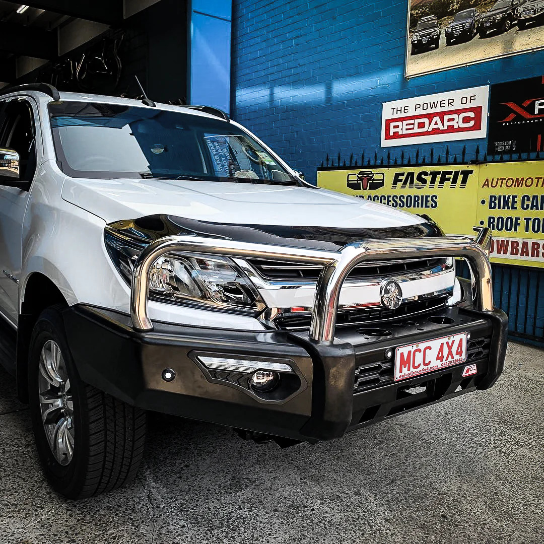 MCC STAINLESS TRIPLE LOOP FALCON BAR (NO FOGS) TO SUIT HOLDEN COLORADO TRAILBLAZER (2017-2020)