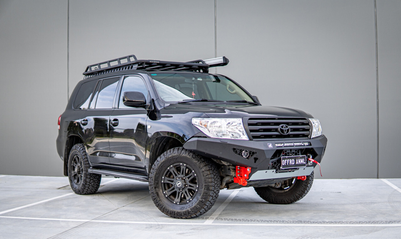 Offroad Animal Predator Bull Bar To Suit Toyota Land Cruiser 200 Series (2008-2014)