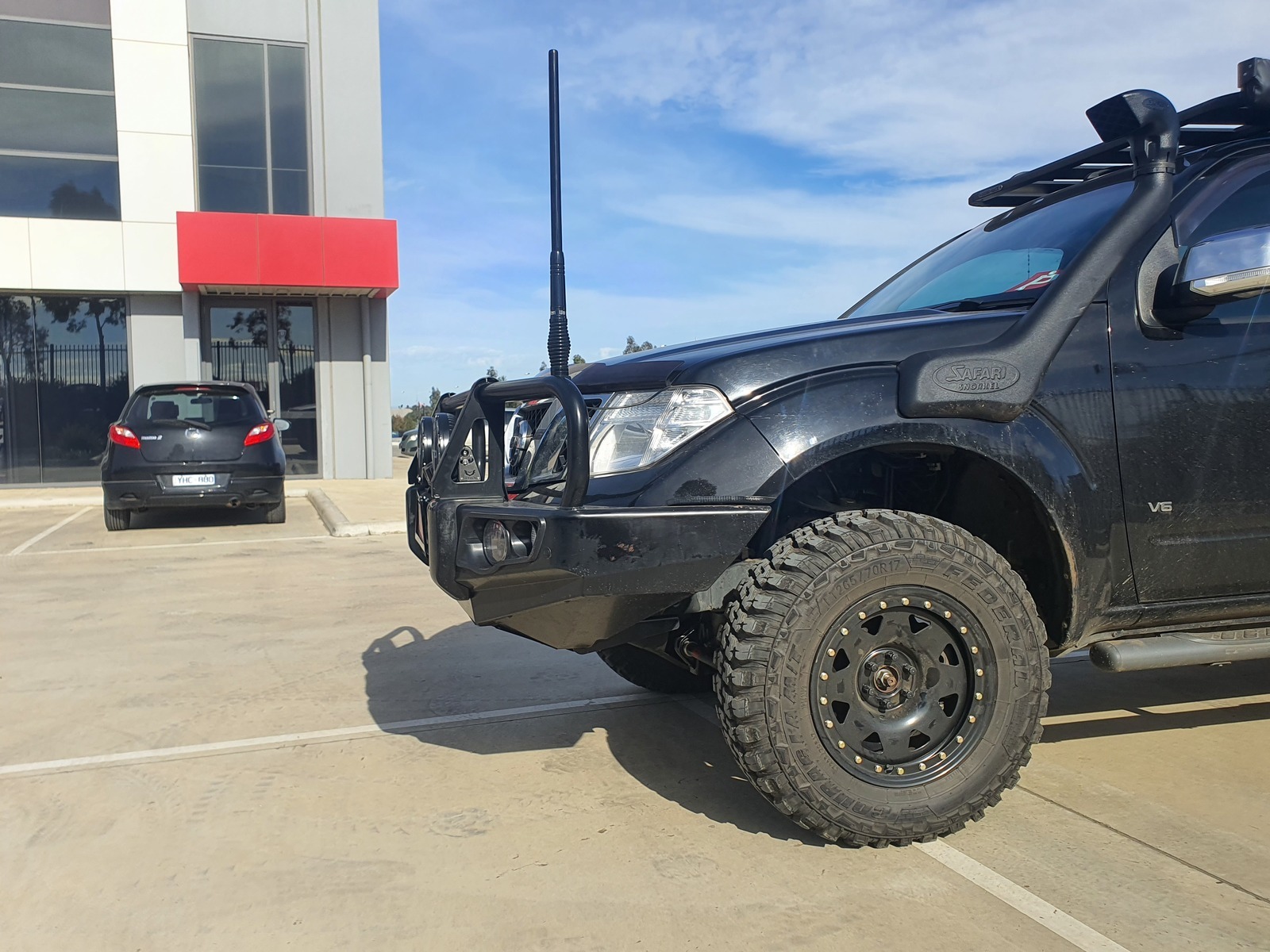 MCC 'FALCON A-FRAME' BULL BAR TO SUIT NISSAN NAVARA D40 2011-2014 (AFRICA, SPAIN STX) & PATHFINDER R51 11-13 (SMOOTH)