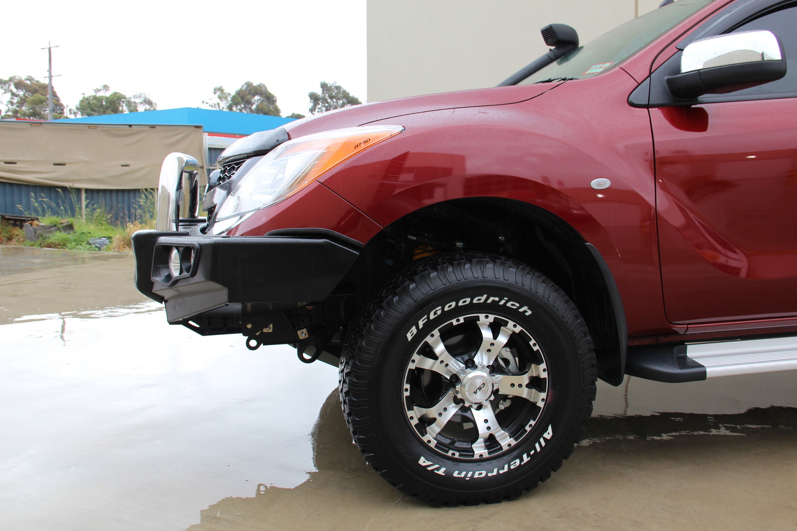 MCC FALCON STAINLESS SINGLE LOOP BULL BAR - MAZDA BT-50 10/2011 TO 05/2020