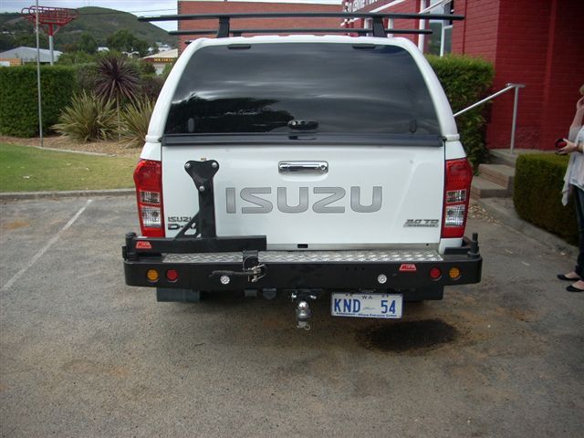 MCC DUAL WHEEL CARRIER TO SUIT HOLDEN RG/RG MKII COLORADO & ISUZU D-MAX 2012-2019