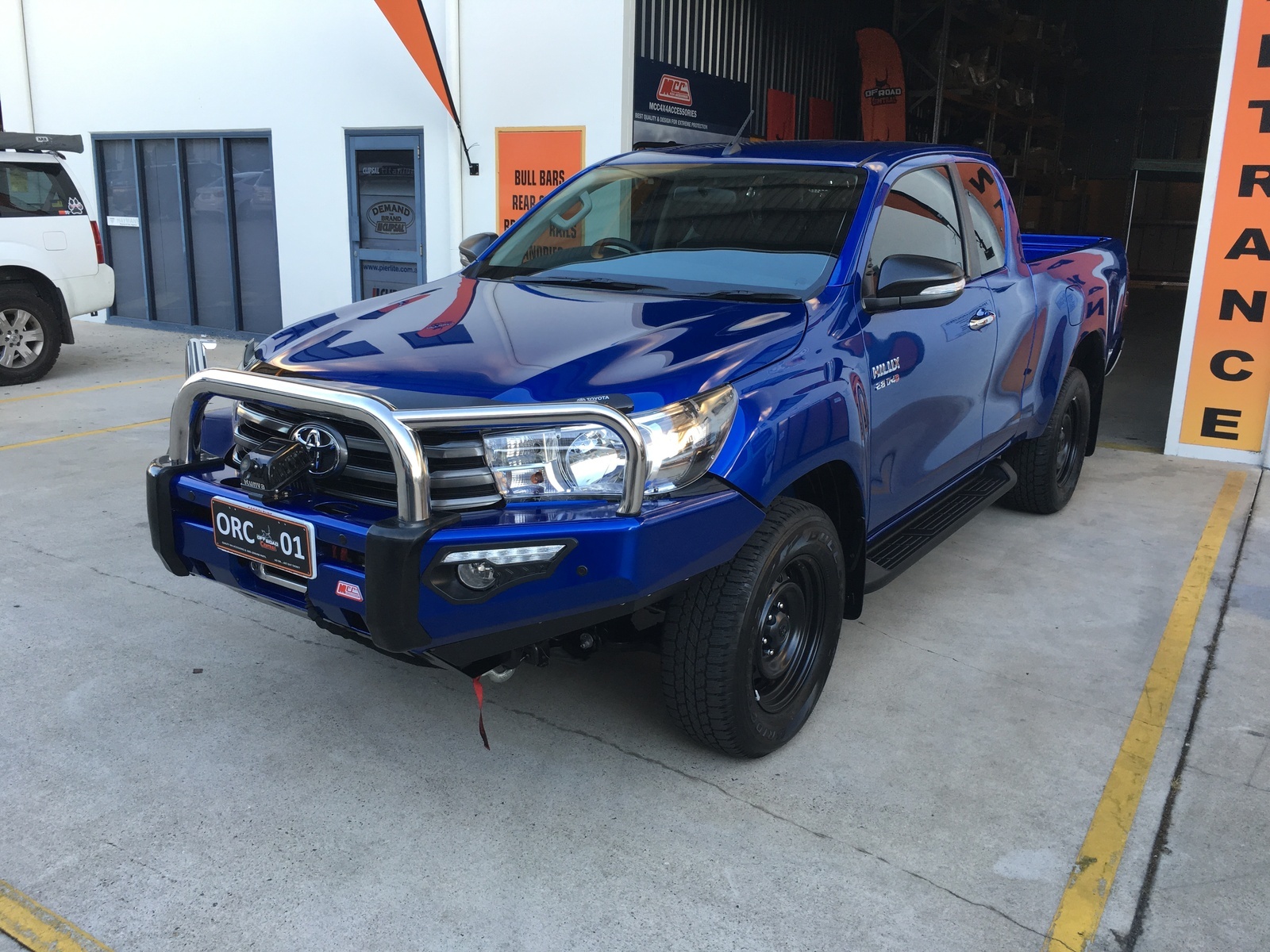 MCC PHEONIX STAINLESS TRIPLE/SINGLE LOOP BARS TO SUIT TOYOTA HILUX REVO (MK8)/ROCCO 2016 - 2020
