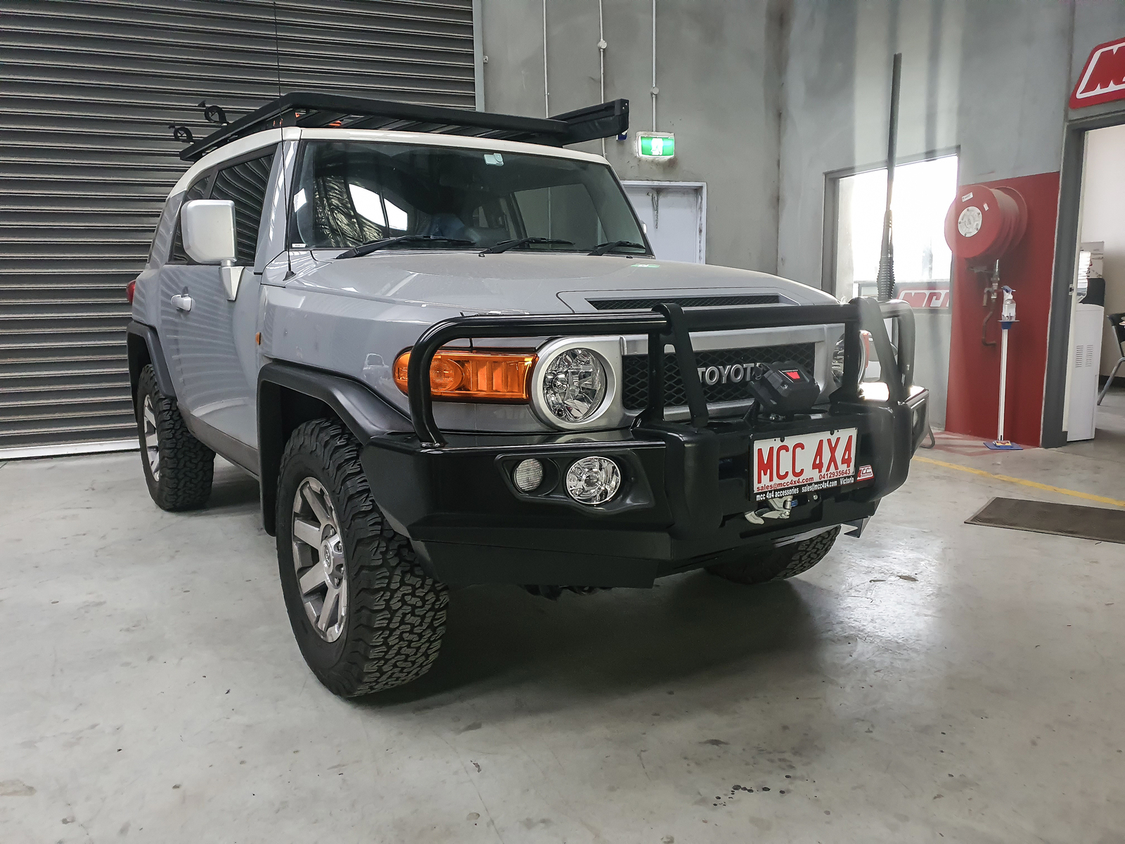 MCC FALCON A-FRAME BULLBAR W/UBP TO SUIT TOYOTA FJ CRUISER 2011-PRESENT