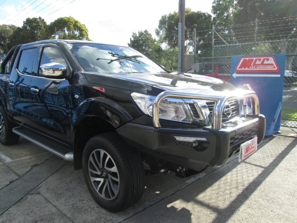 MCC 'PHOENIX 3 LOOP STAINLESS BULLBAR W/ FOG & PLATES TO SUIT NISSAN NAVARA NP300 06/2015-ON & PATHFINDER R51 2011-13 (SMOOTH)