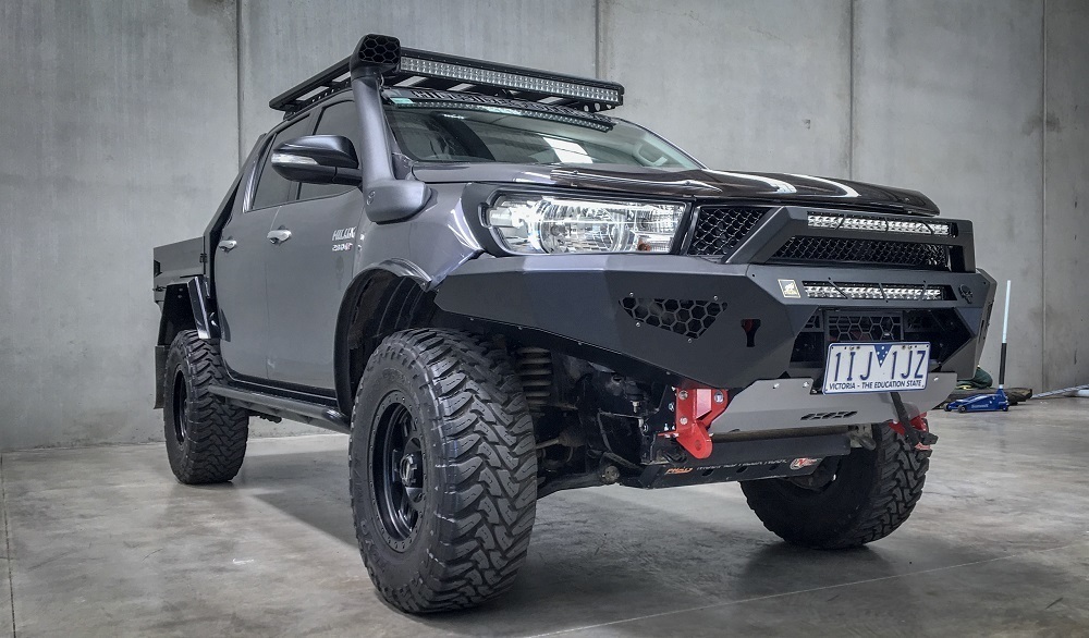 Offroad Animal Predator Bull Bar To Suit Toyota Hilux N80 (2015-2020)