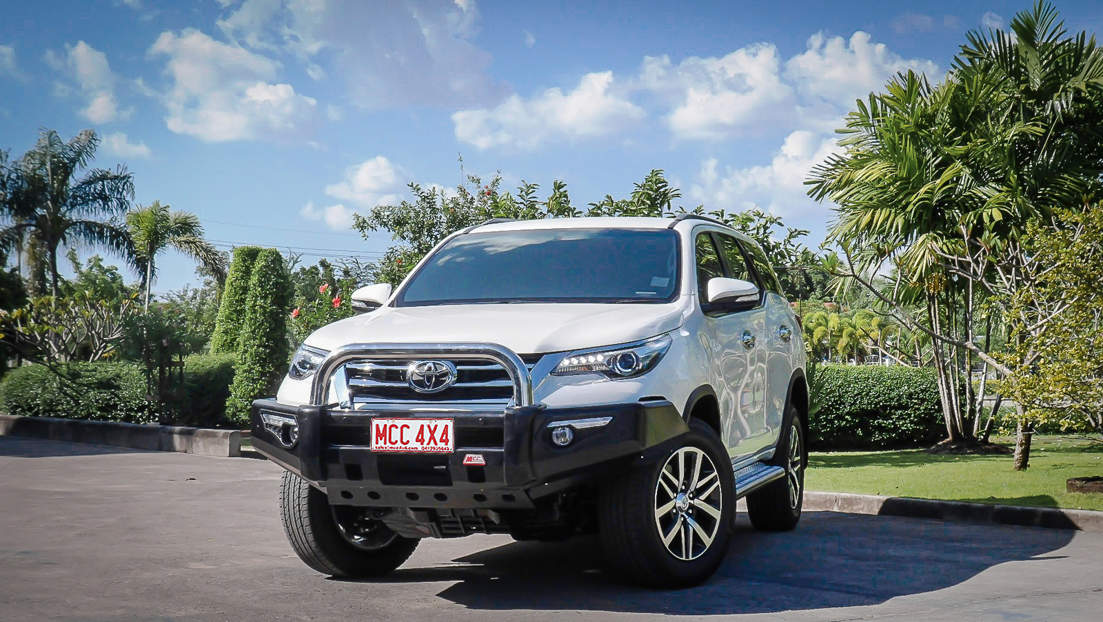 MCC PHOENIX BARS W/UBP & FOGS TO SUIT TOYOTA FORTUNER 2016-2020