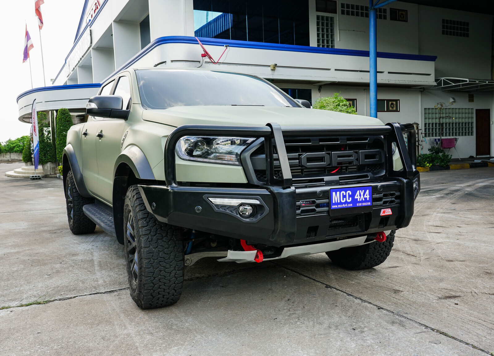 MCC PHEONIX A-FRAME BAR W FOG LIGHT KIT & UNDER BAR PROTECTION PLATE FOR FORD RAPTOR 07/18 ON