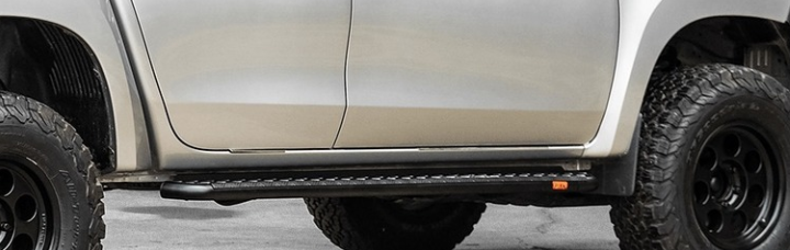 PIAK SIDE STEPS_AL CHECKERPLATE BLACK ANODIZED TO SUIT MITSUBISHI TRITON MQ (2015-2019)