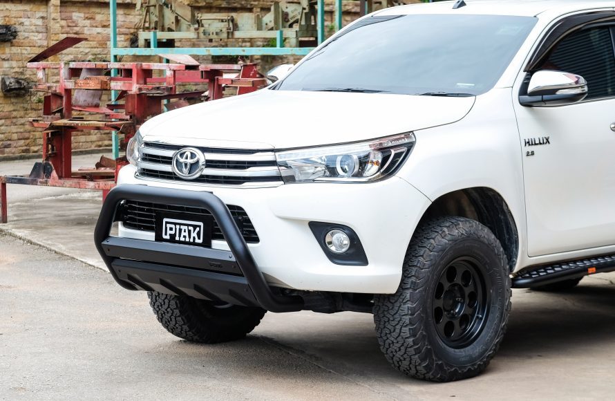 PIAK OFFTRACK Nudge Bar To Suit Toyota Hilux (2015-2017)