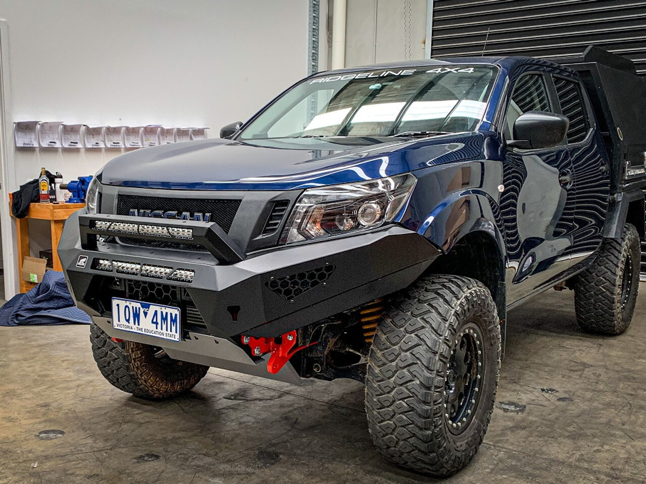 Offroad Animal Predator Bull Bar To Suit Nissan Navara NP300 (2015-2020)