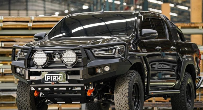 PIAK ELITE SIDE RAILS TO SUIT TOYOTA HILUX (2015-2020)