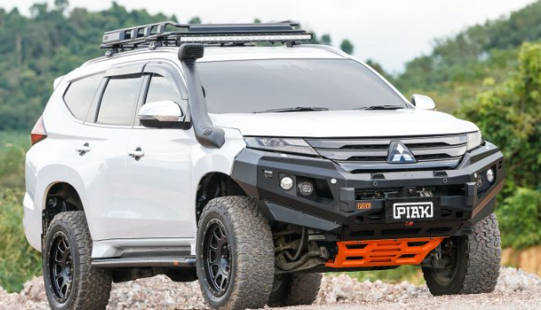 PIAK ELITE NO LOOP BULL BAR W/BLACK TOW POINTS & ORANGE UNDERBODY TO SUIT MITSUBISHI PAJERO SPORT QF (2019-ON)